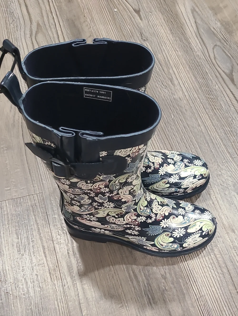 Capelli Multicolored Ornate Paisley Mid-Calf Rain Boot Size 8